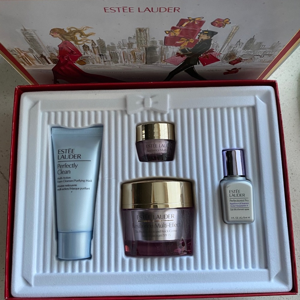 Estée Lauder skincare set